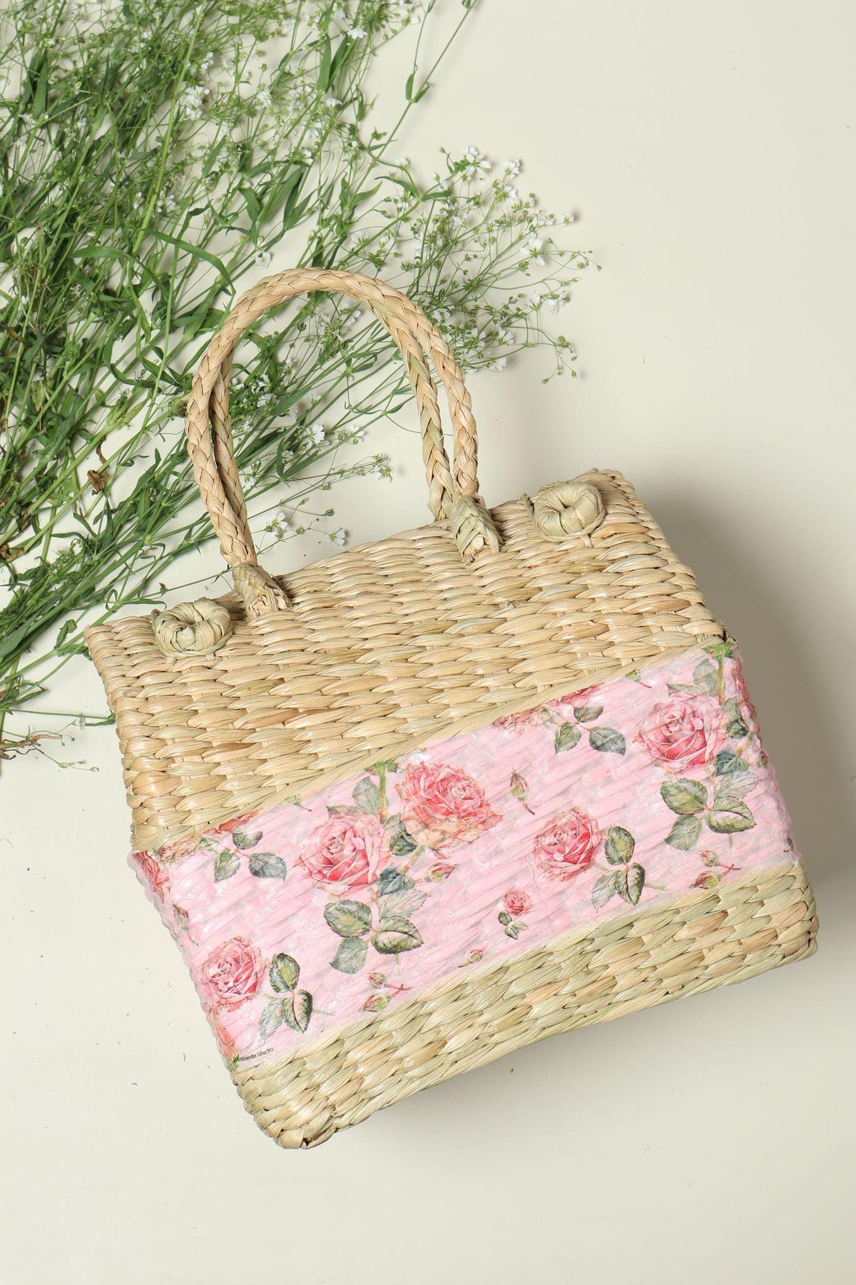 Seagrass Picnic Basket with Lid