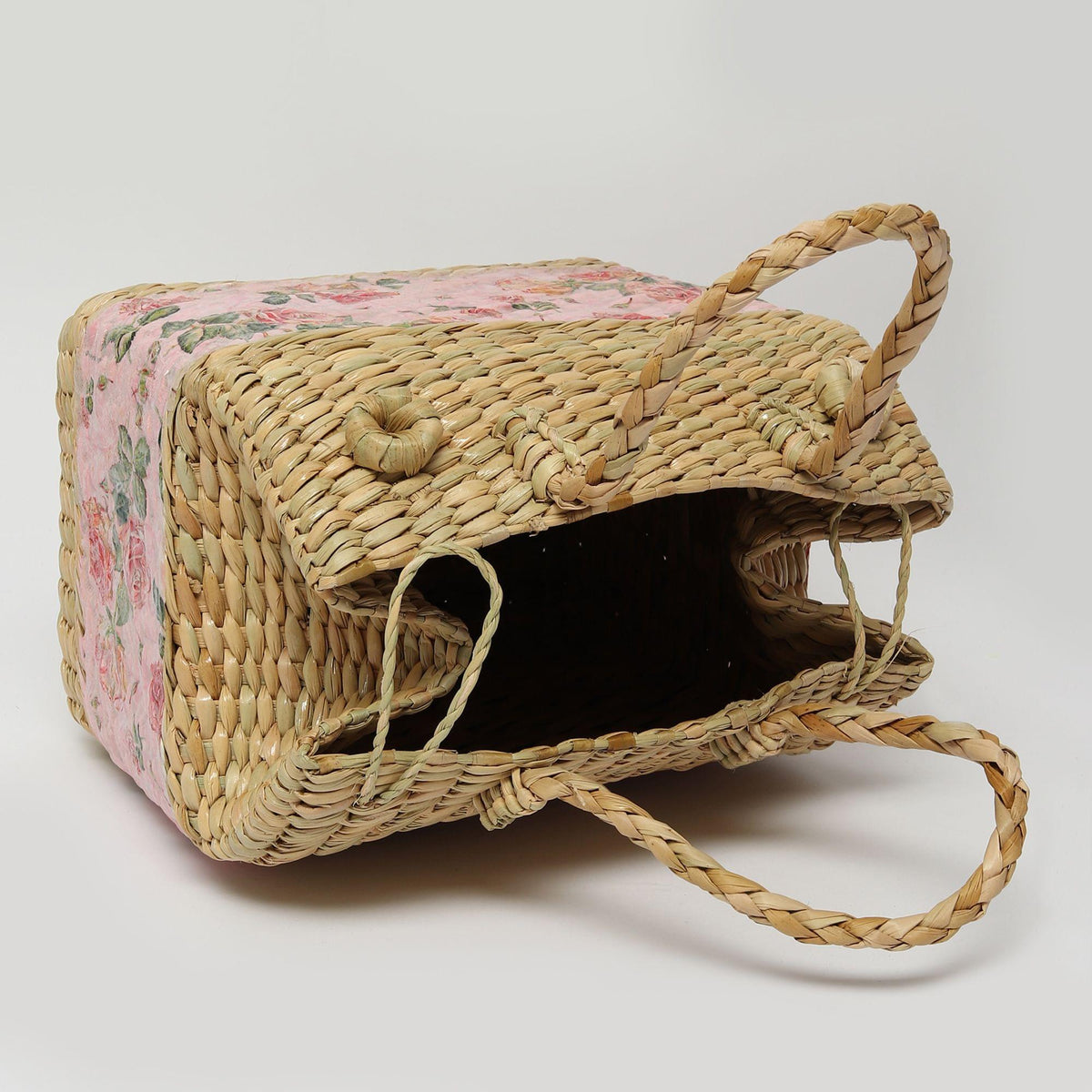 Seagrass Picnic Basket with Lid