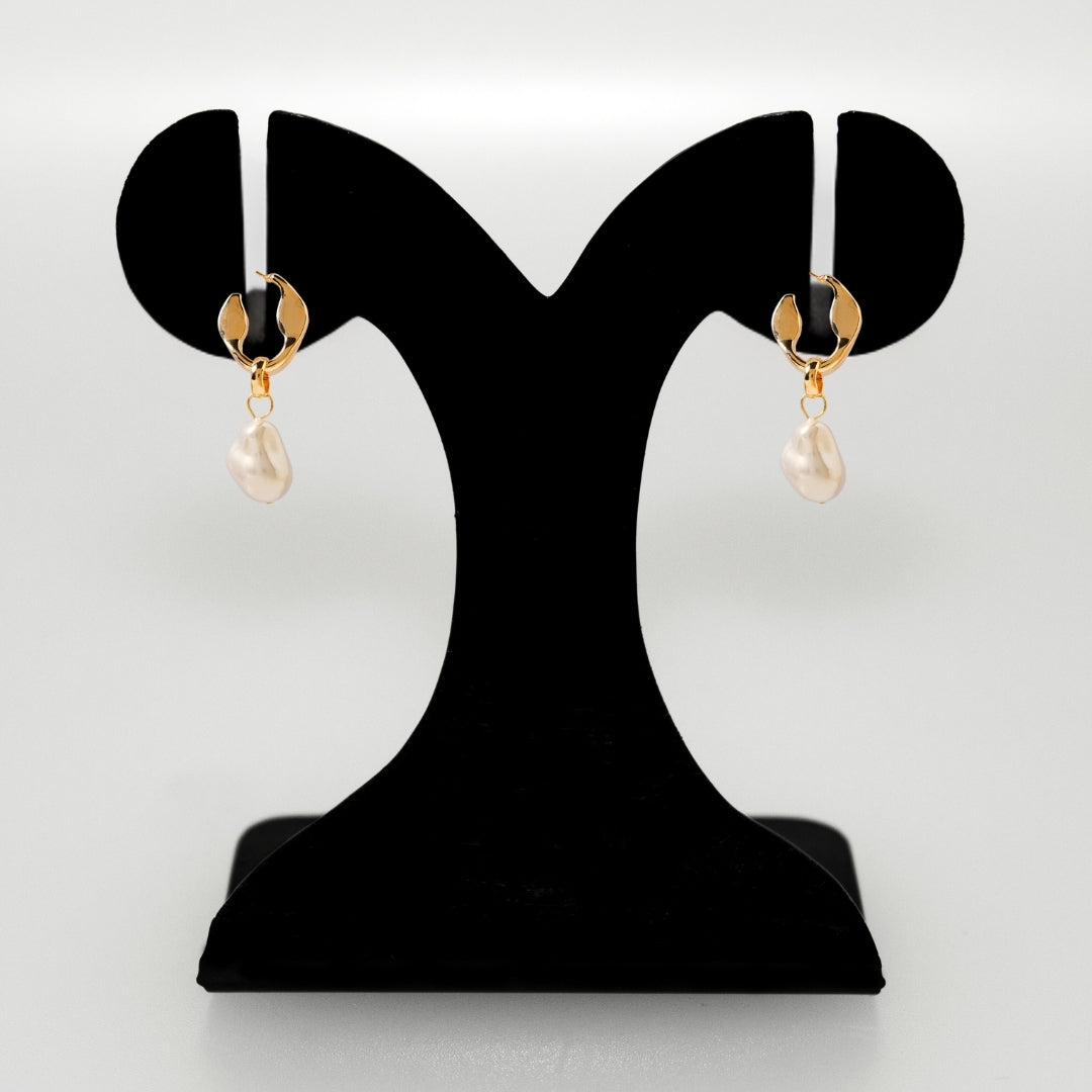 Ivory Gold Dangling Earrings Nestasia