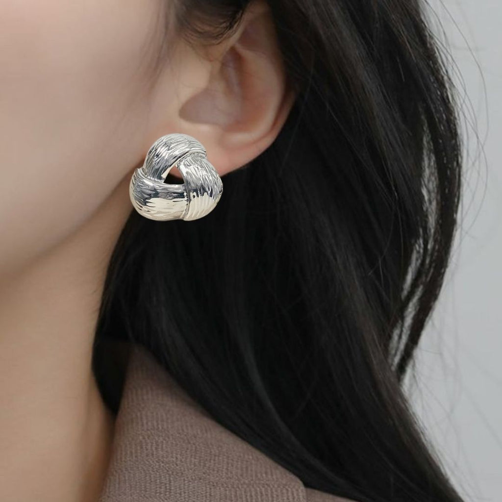 Knot Of Strength Stud Earrings Silver Nestasia