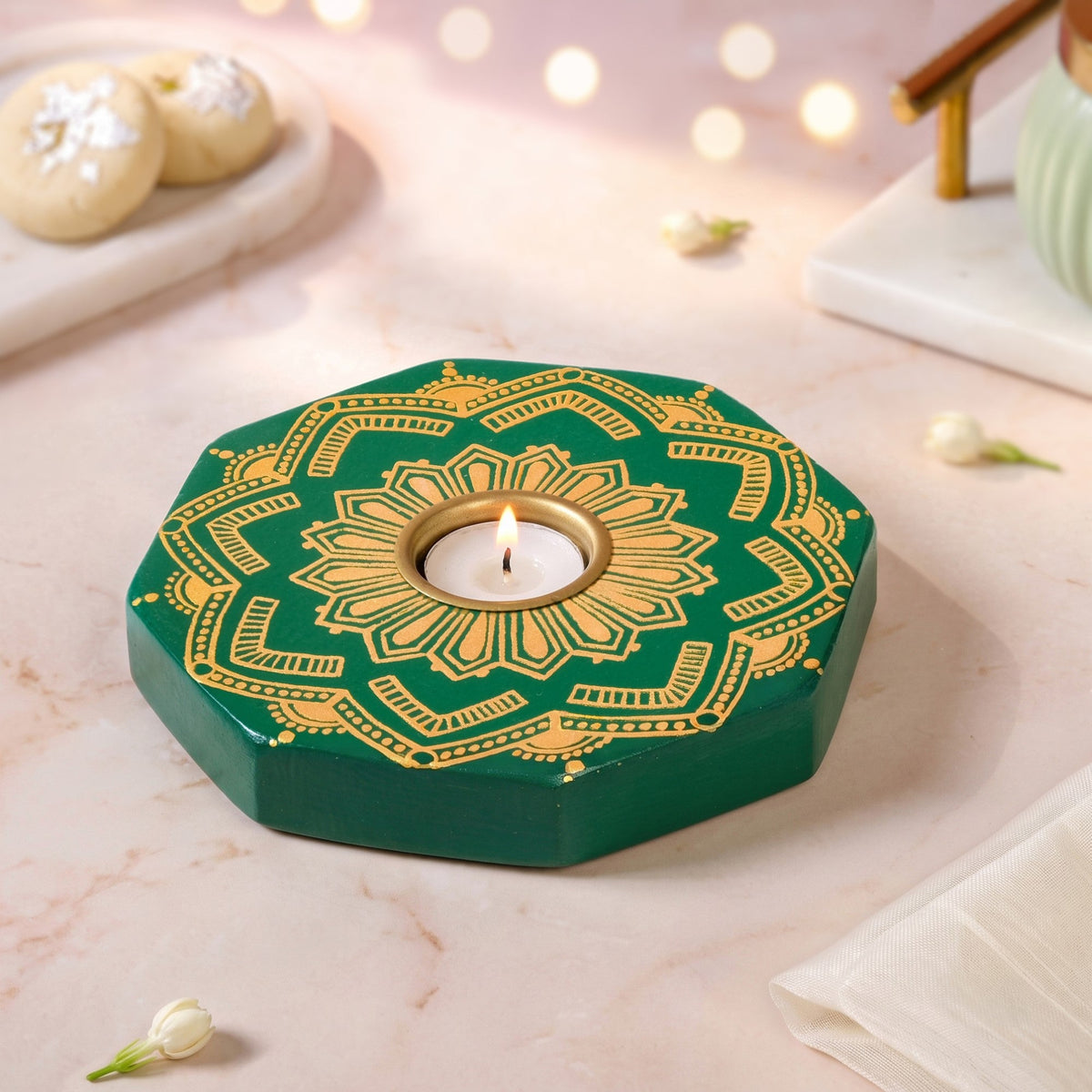 Lumia Handpainted Tealight Holder With Candle Green Nestasia