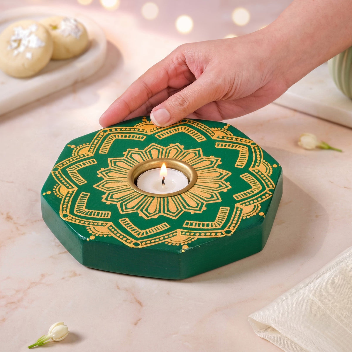 Lumia Handpainted Tealight Holder With Candle Green Nestasia