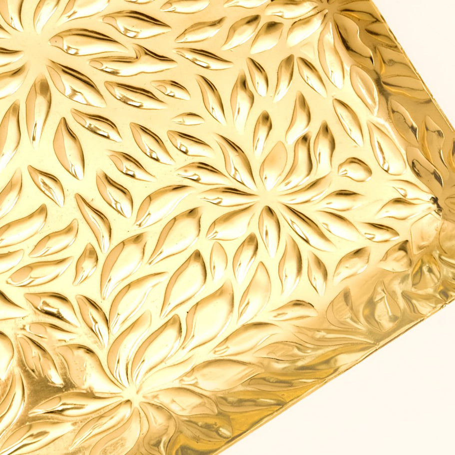 Luxe Lustre Embossed Decorative Square Tray Nestasia