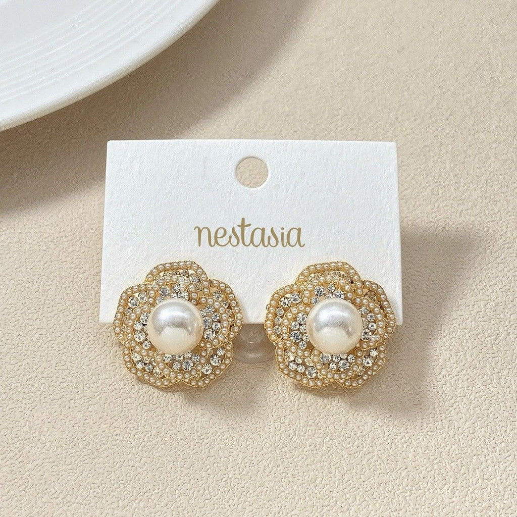 Luxe Pearl Floral Stud Earrings Nestasia