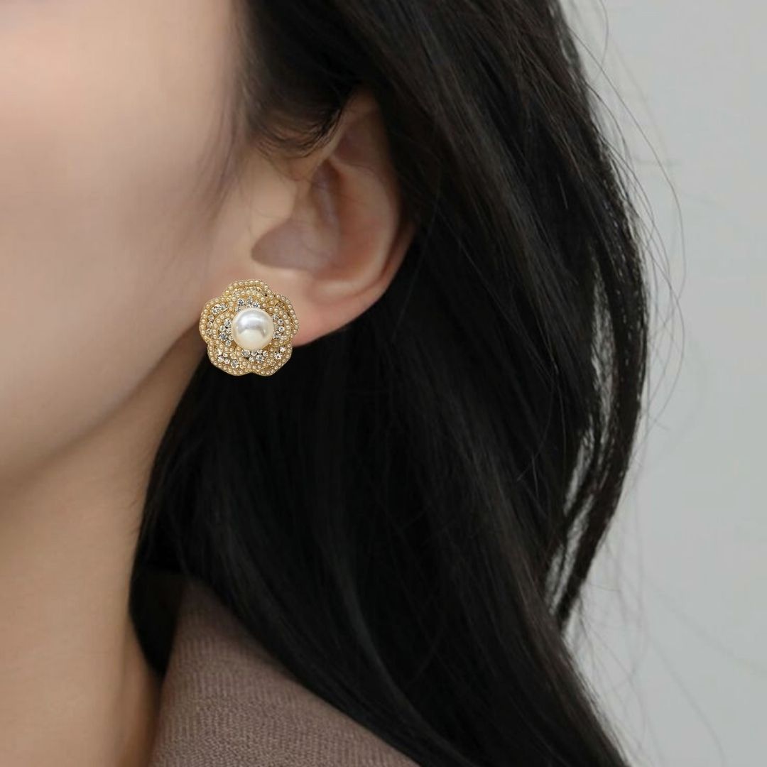Luxe Pearl Floral Stud Earrings Nestasia