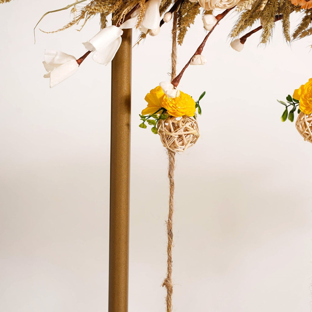 Luxurious Gold Backdrop Frame With Flower Decor 36 Inch Nestasia