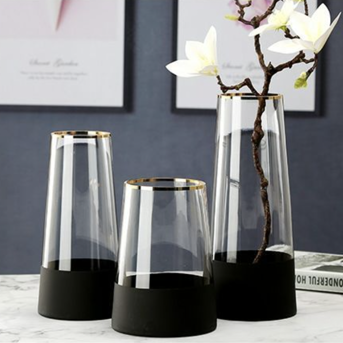 Medium Modern Glass Vase Nestasia