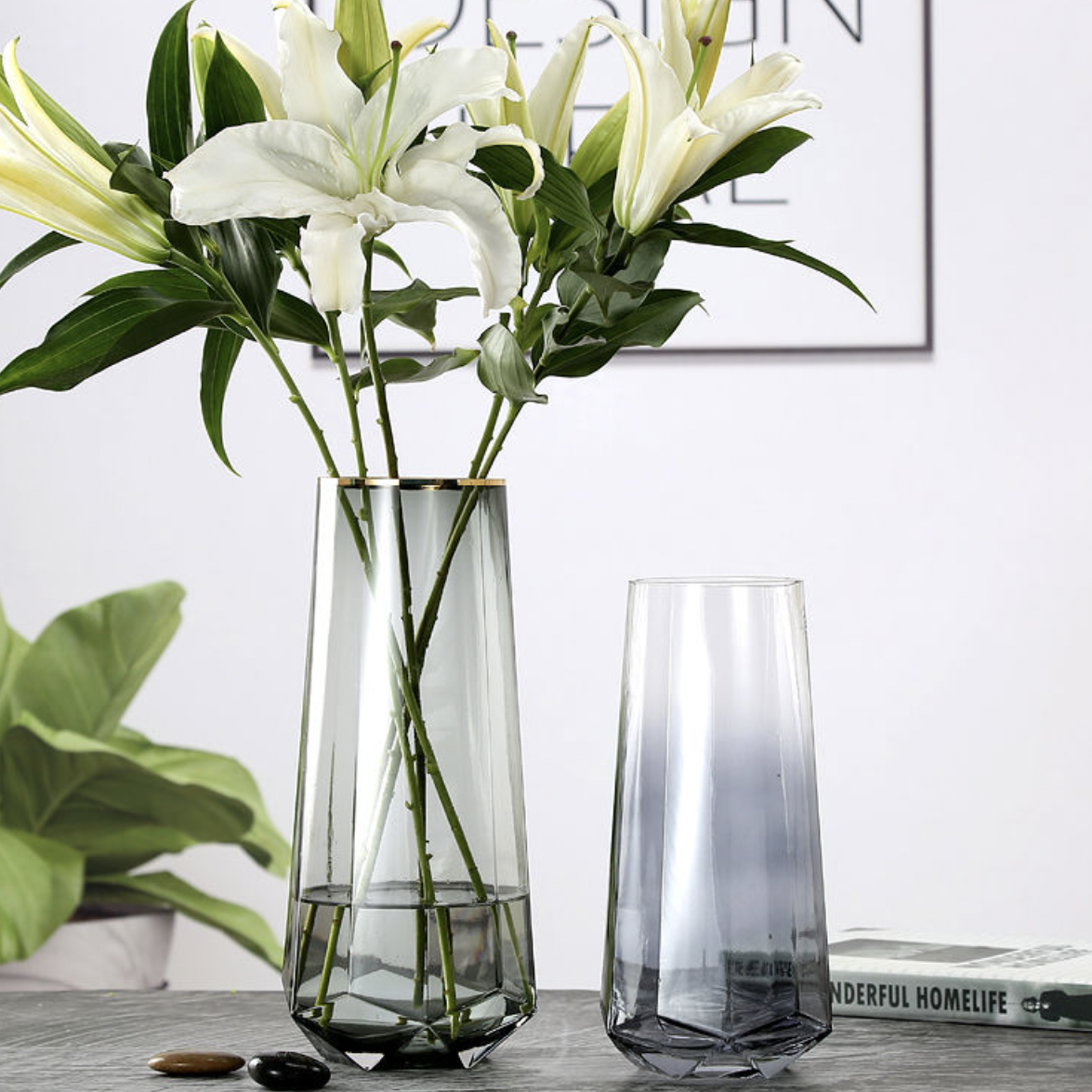 Small Opaque Vase Nestasia
