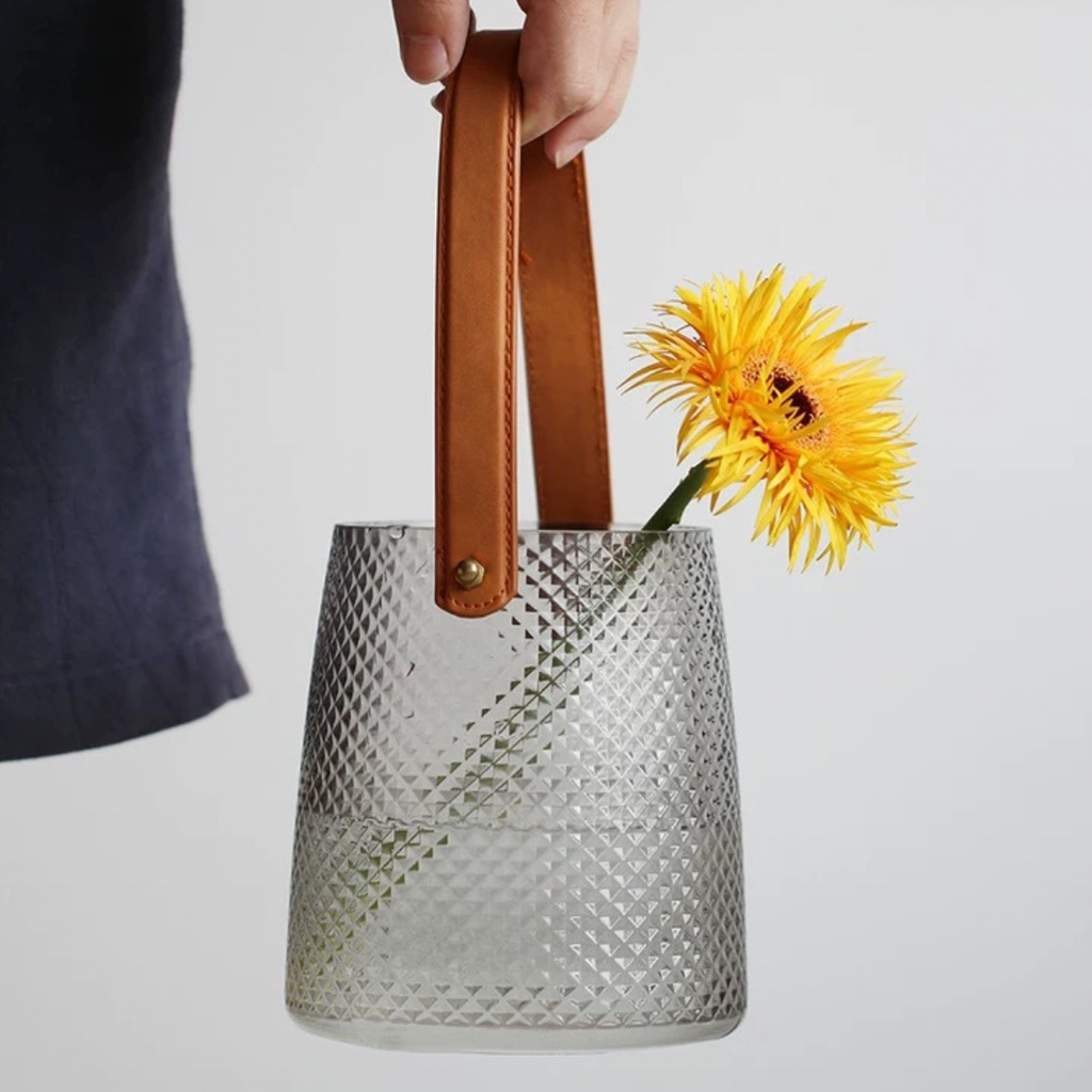 Pineapple Vase Small Nestasia
