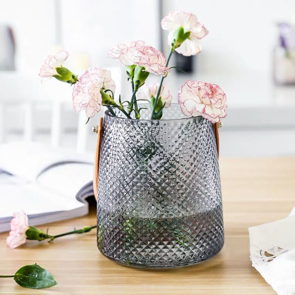 Pineapple Vase Small Nestasia