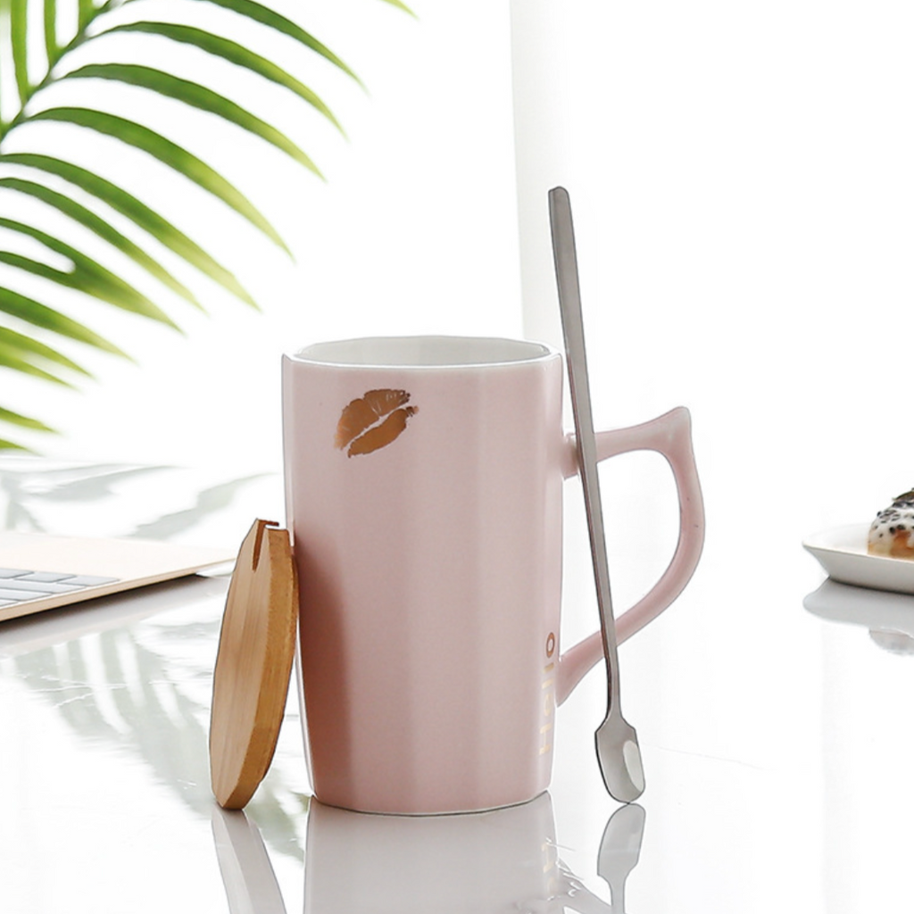 Cup With Lid and Spoon Nestasia