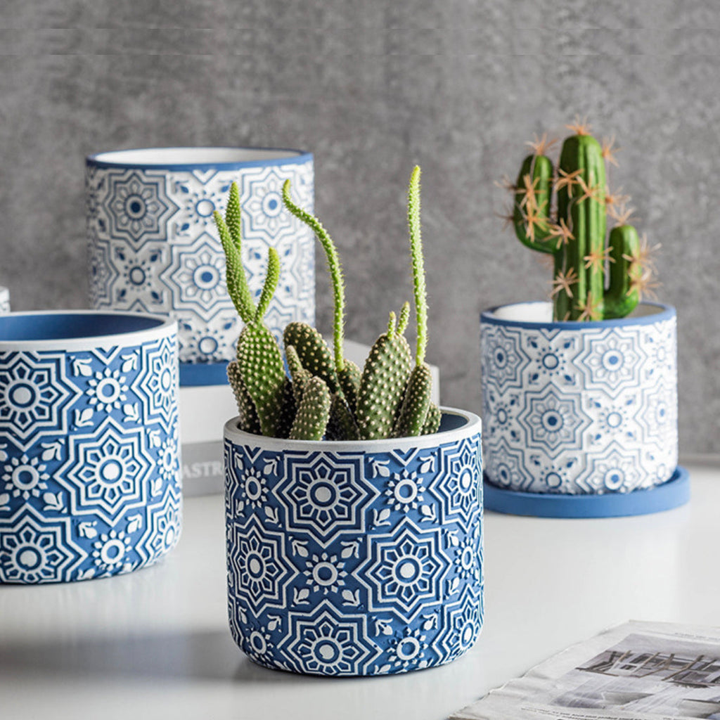Elegant Ceramic Pot with Plate Nestasia