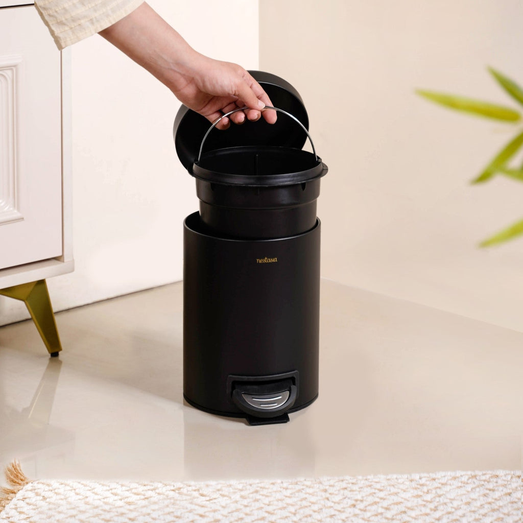 Clean Curve Dustbin With Removable Bucket Black 3000ml Nestasia