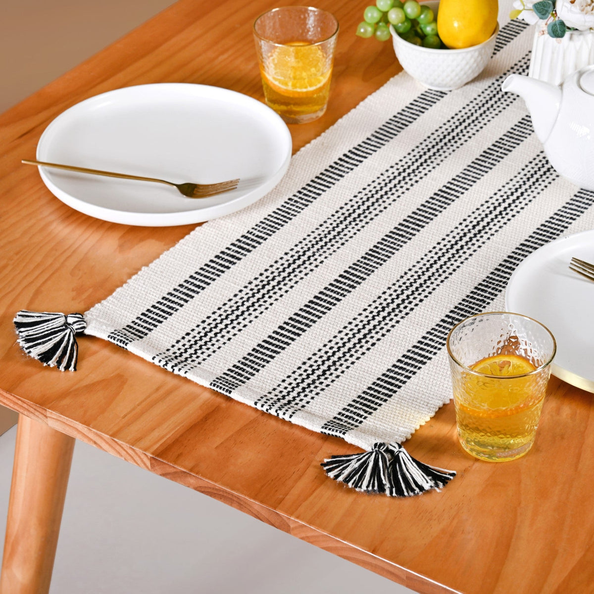 Monochrome Cotton Runner 180x33cm Nestasia