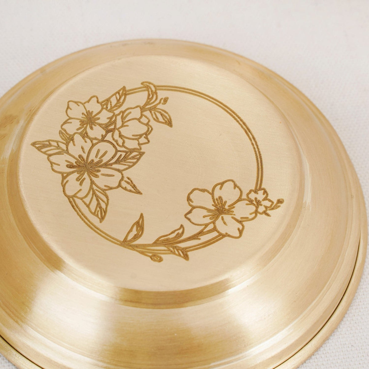 Brass Hibiscus Mukhwas Box with Lid – Traditional Spice Storage Container Nestasia