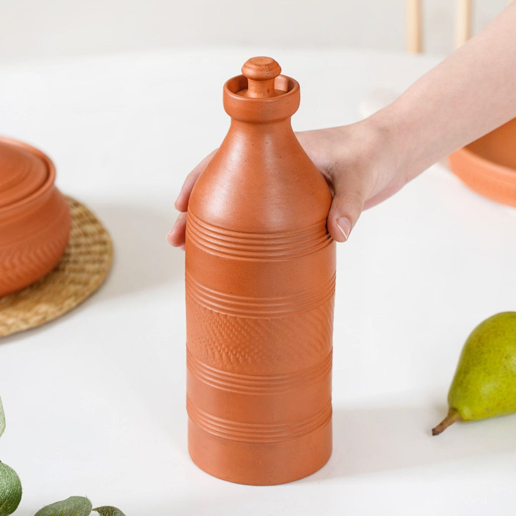 Earthen Clay Water Bottle 850ml Nestasia