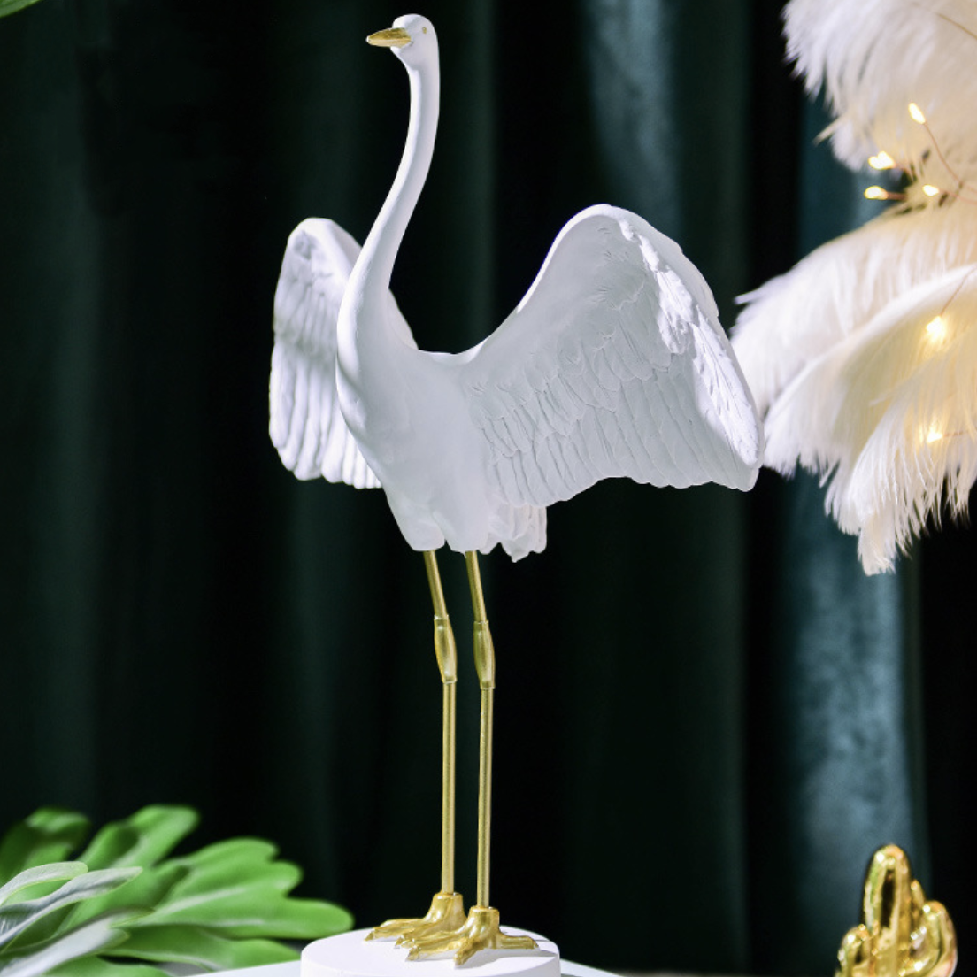 White Bird Showpiece Nestasia