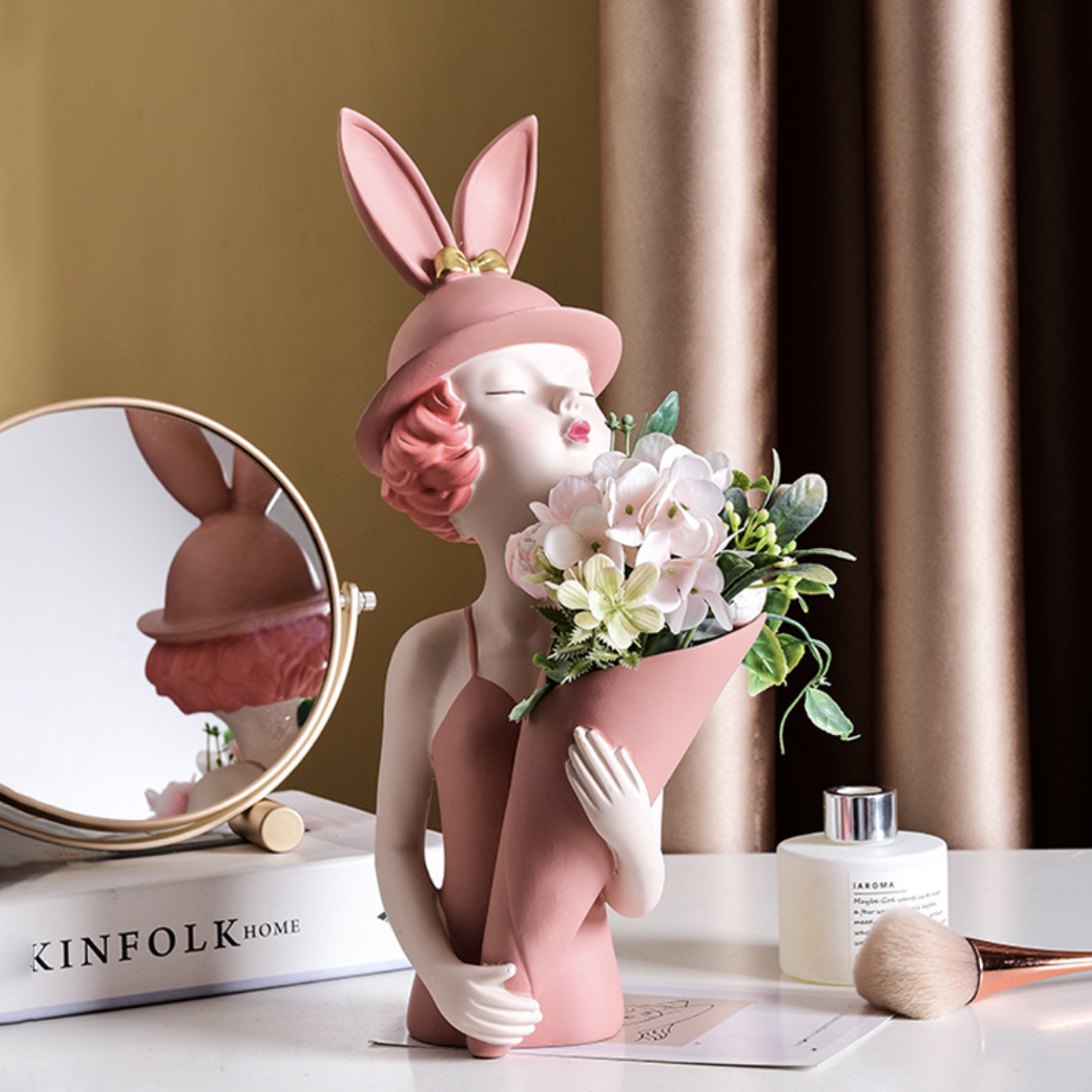 Flower Vase Showpiece Nestasia