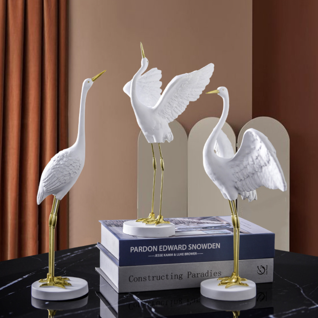 White Bird Showpiece Nestasia