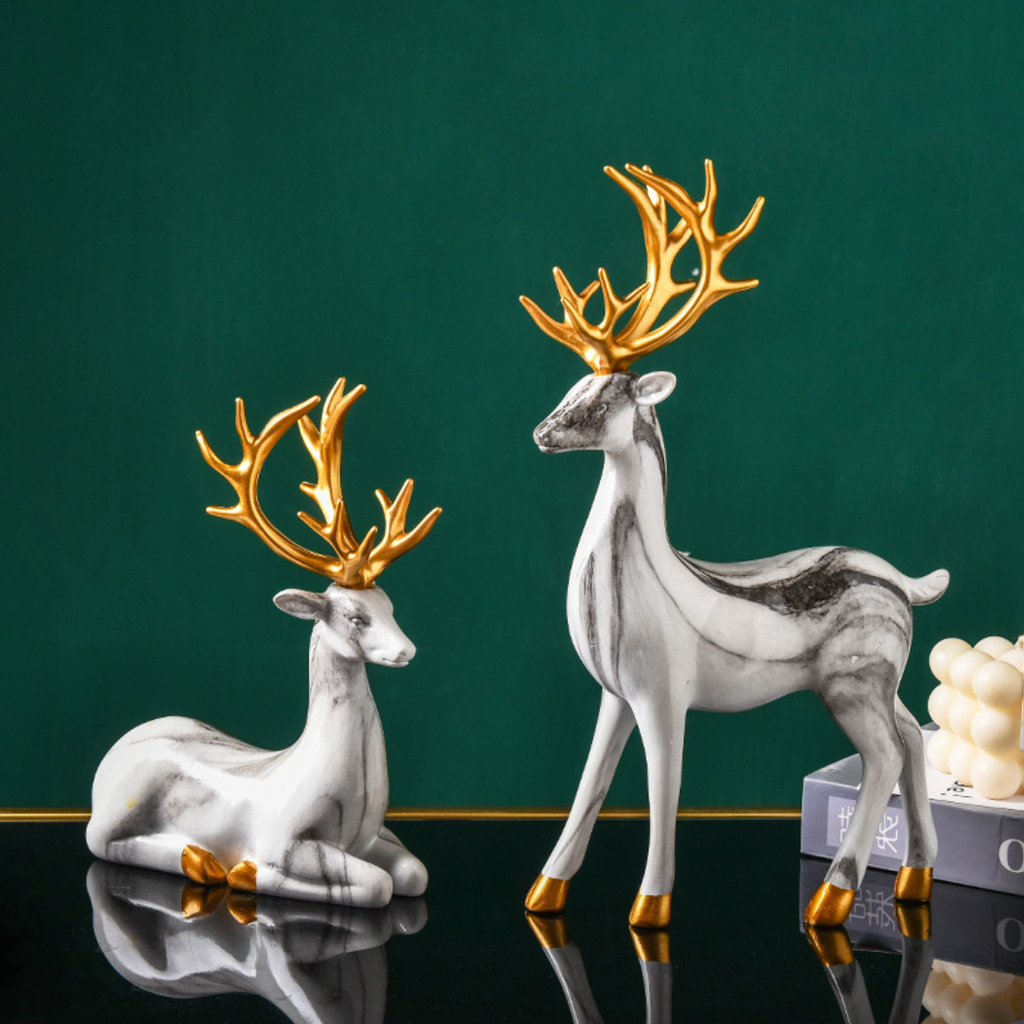 Reindeer Showpiece Nestasia