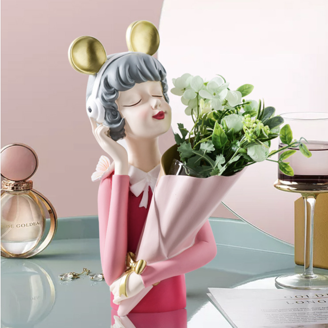 Musical Girl Showpiece Vase Nestasia
