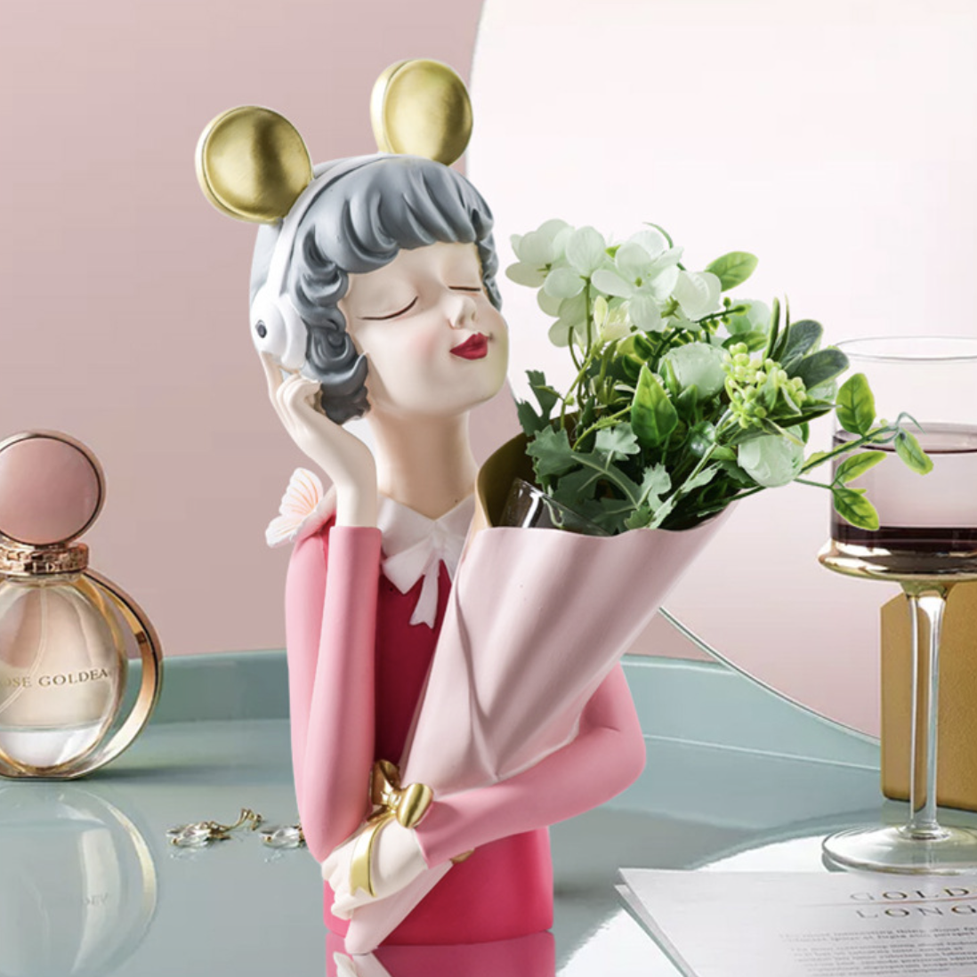 Musical Girl Showpiece Vase Nestasia