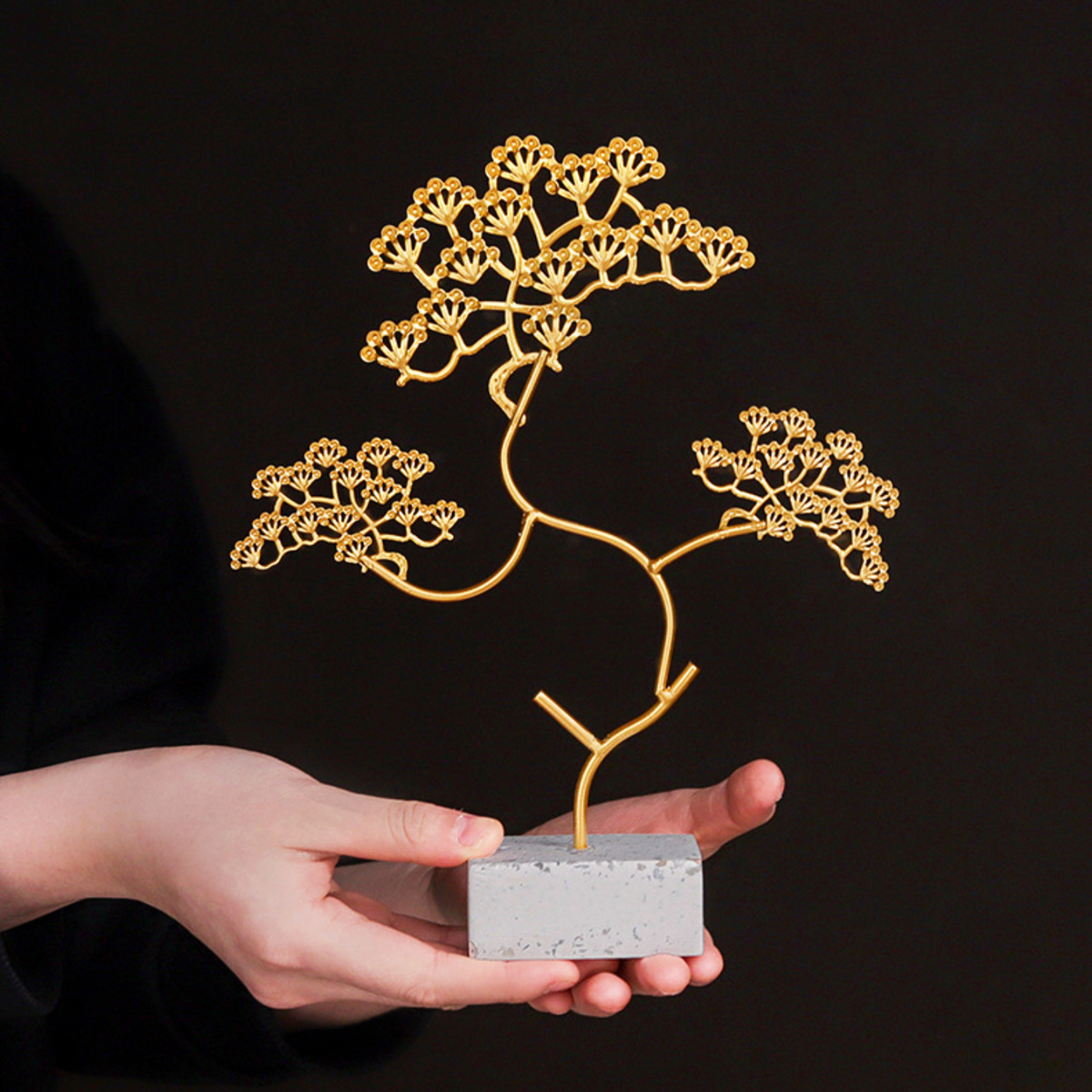 Tree Decor - Large Nestasia