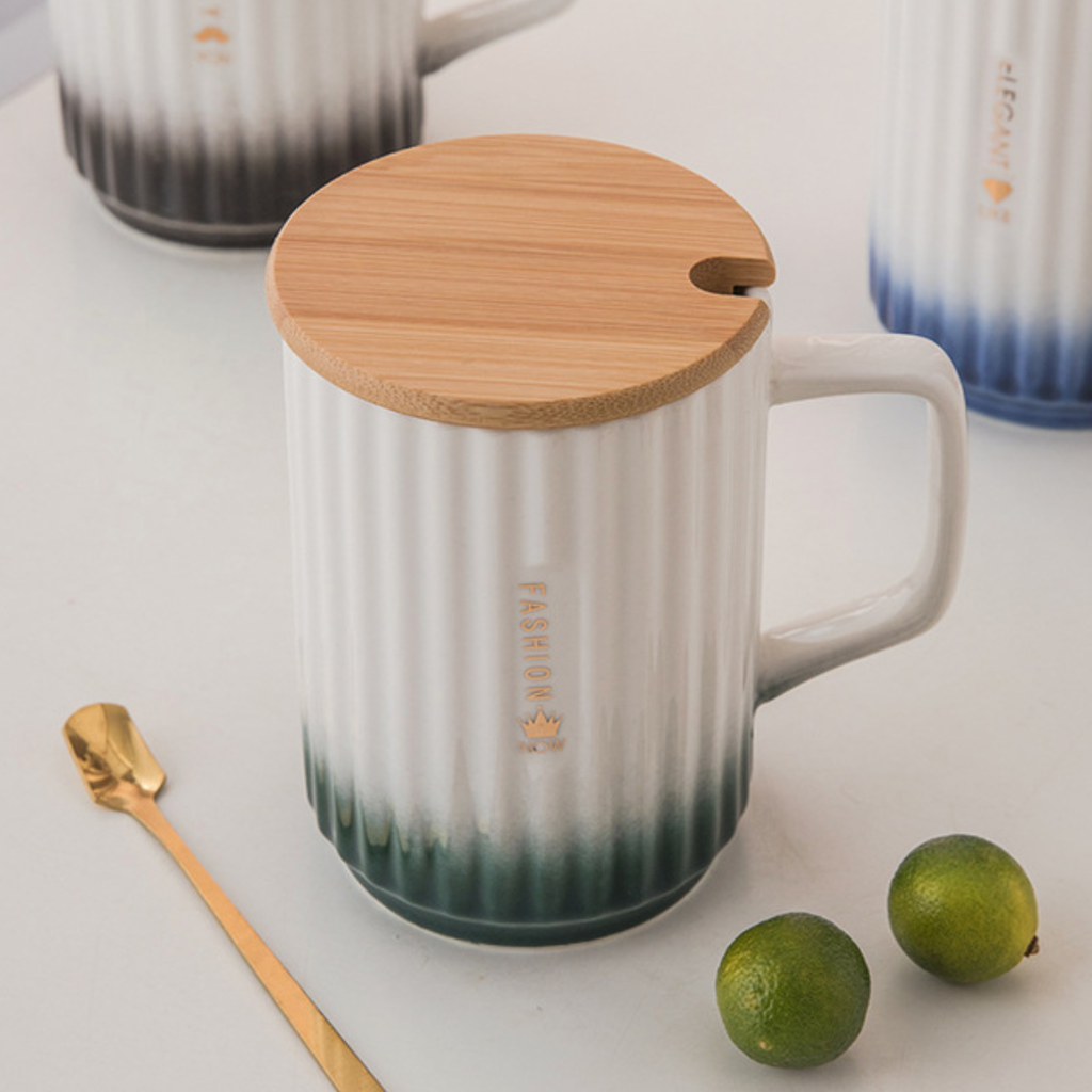 Ceramic Mug with Lid and Spoon Nestasia