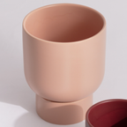 Gloss Finish Planter With Stand Nestasia