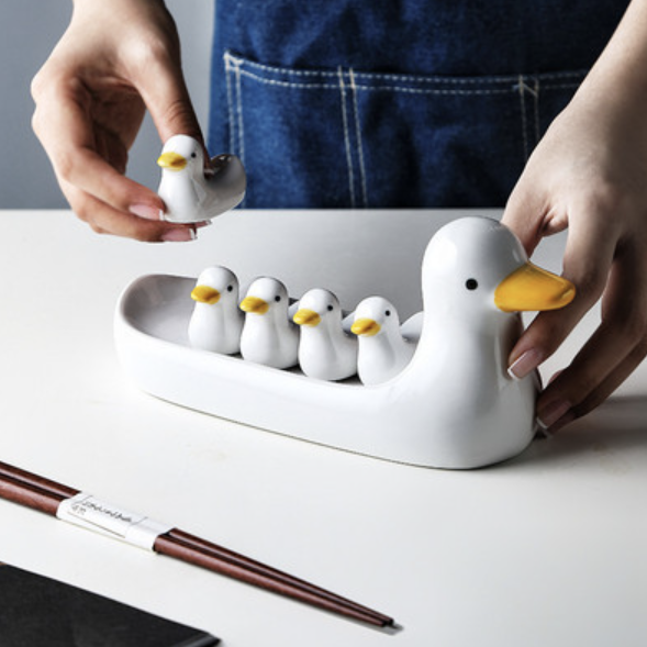 Platter With Chopstick Rest Nestasia