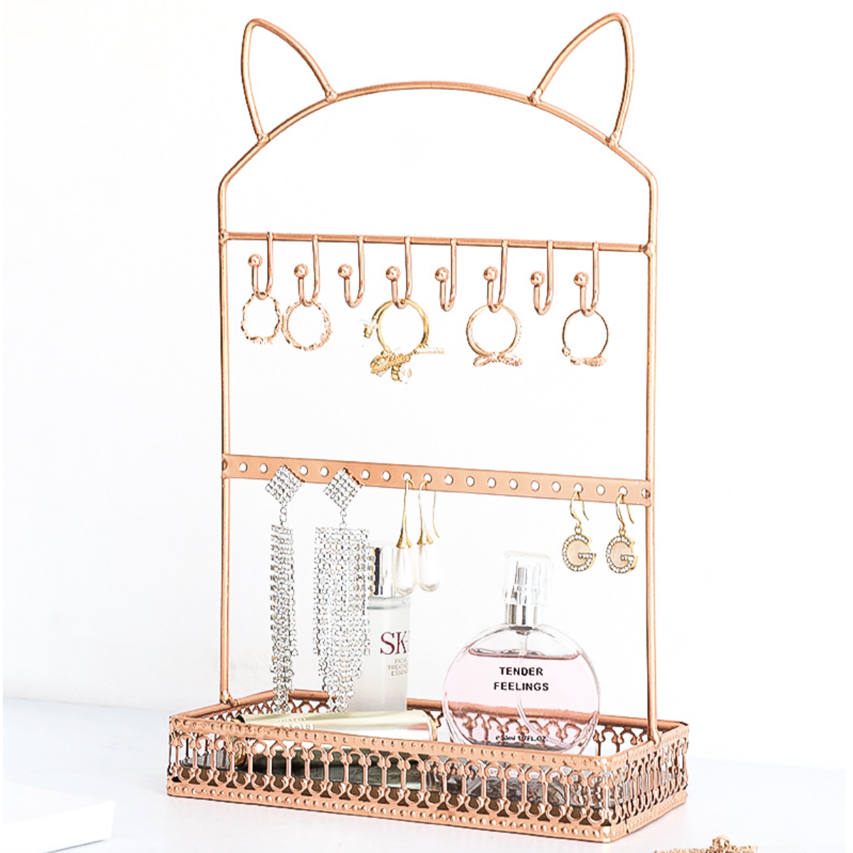 Gold Accessory Display Nestasia