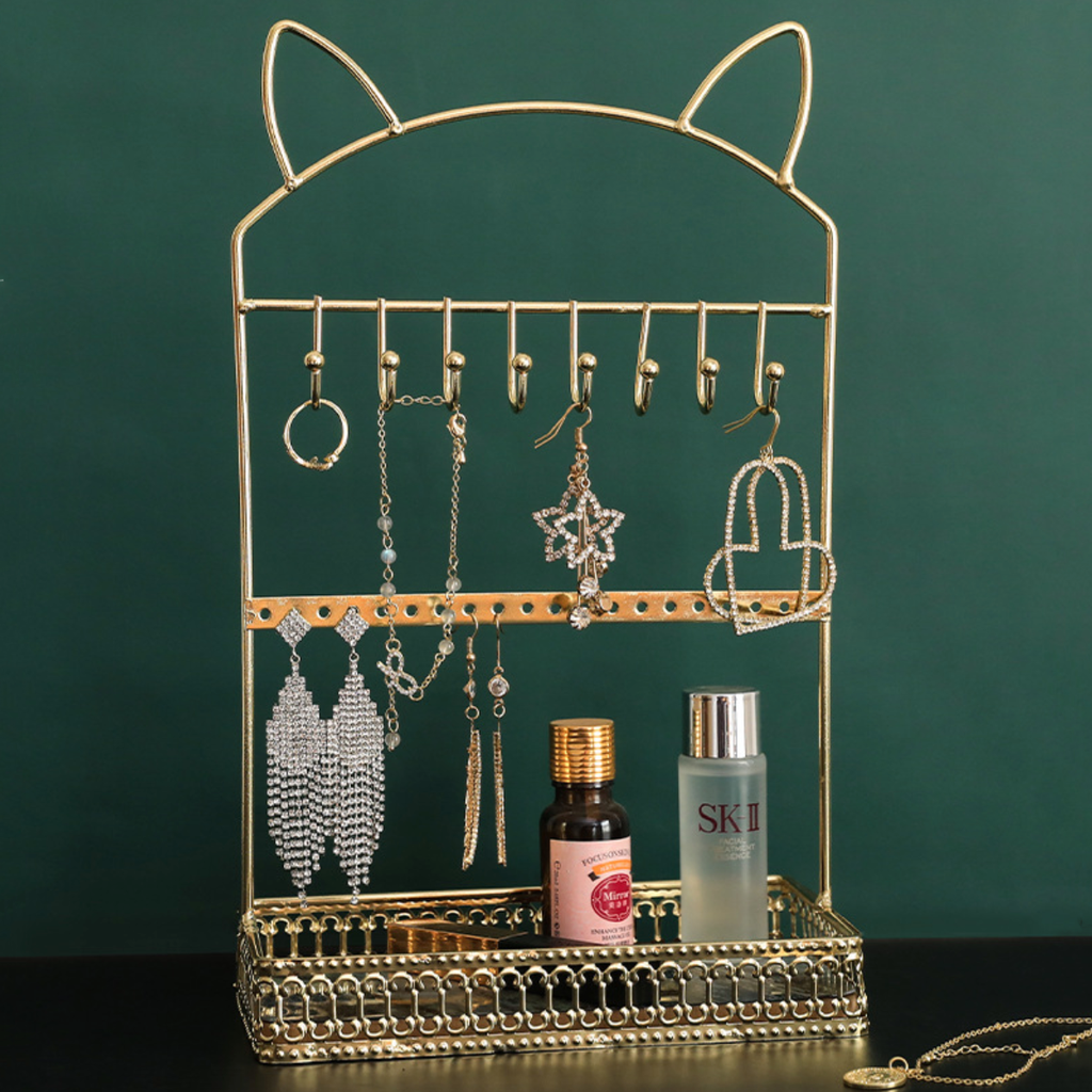 Gold Accessory Display Nestasia