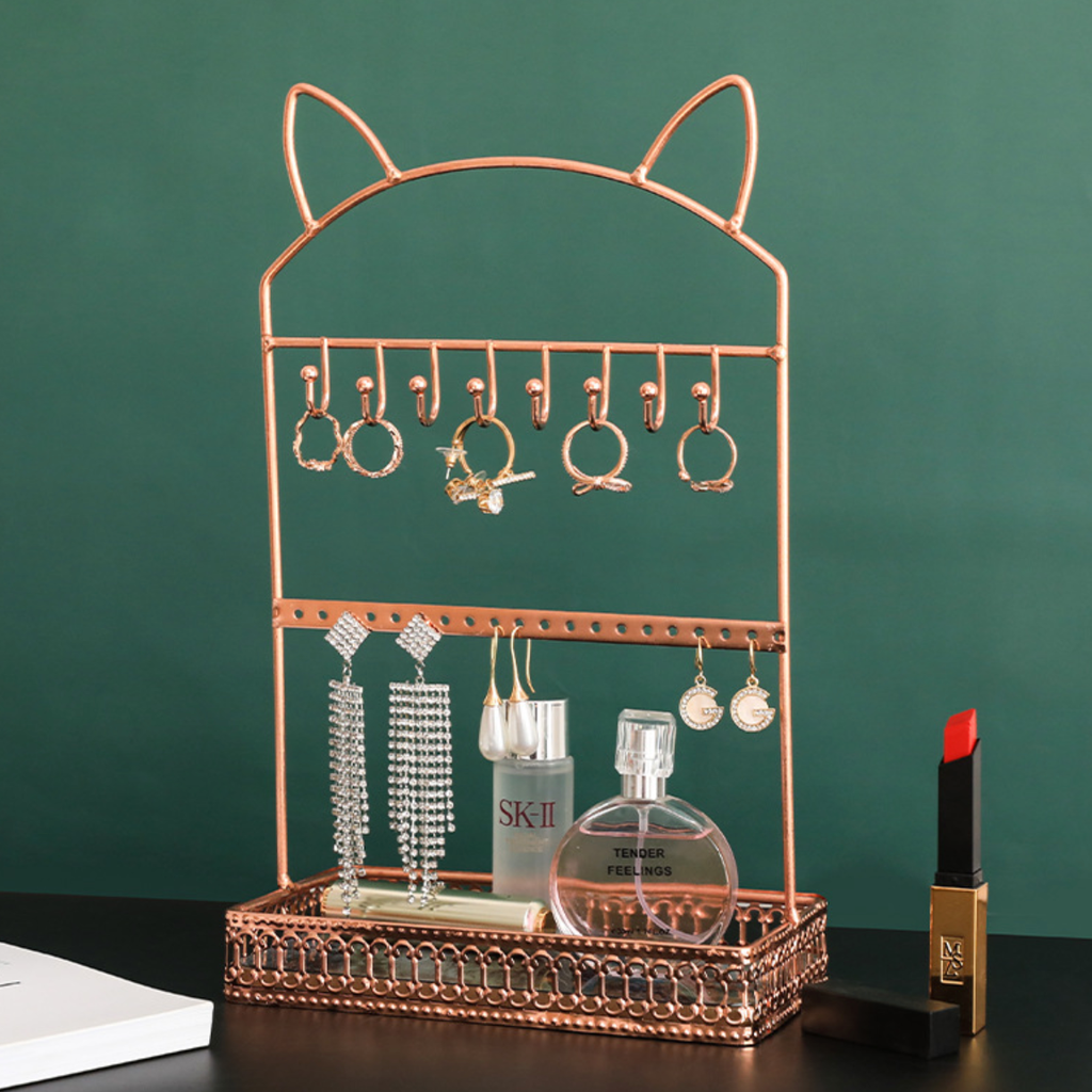 Gold Accessory Display Nestasia