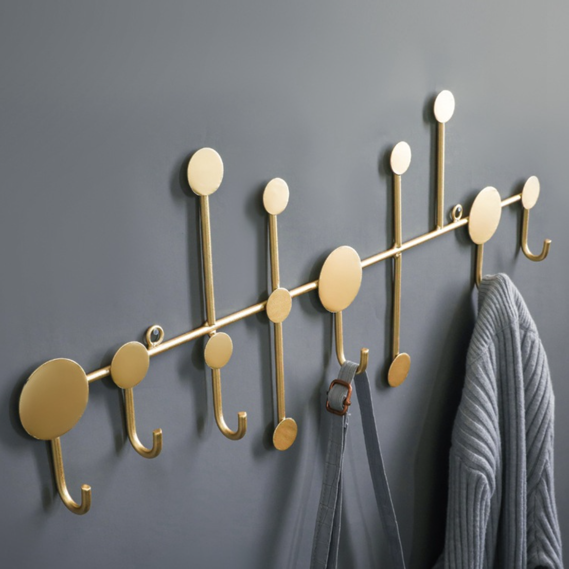 Coat Hanger Large Nestasia