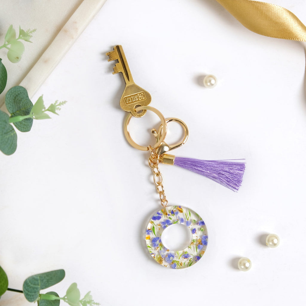 Ornate O Lavender Forget Me Not Keychain Nestasia