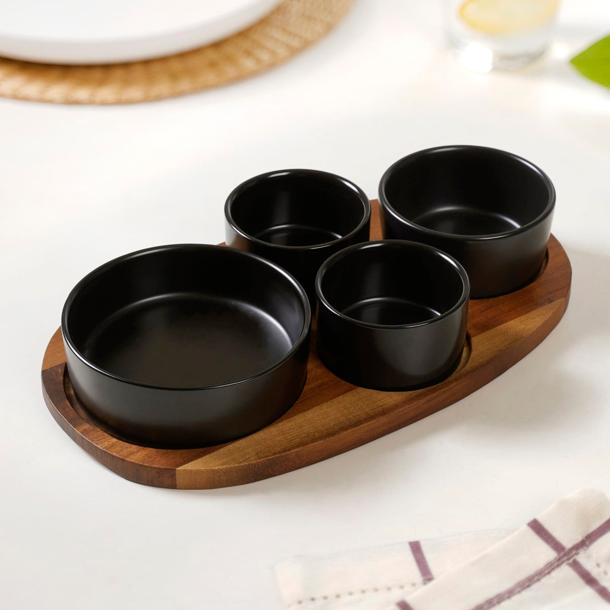Matte Black Multi Bowl Serving Set Of 5 Nestasia