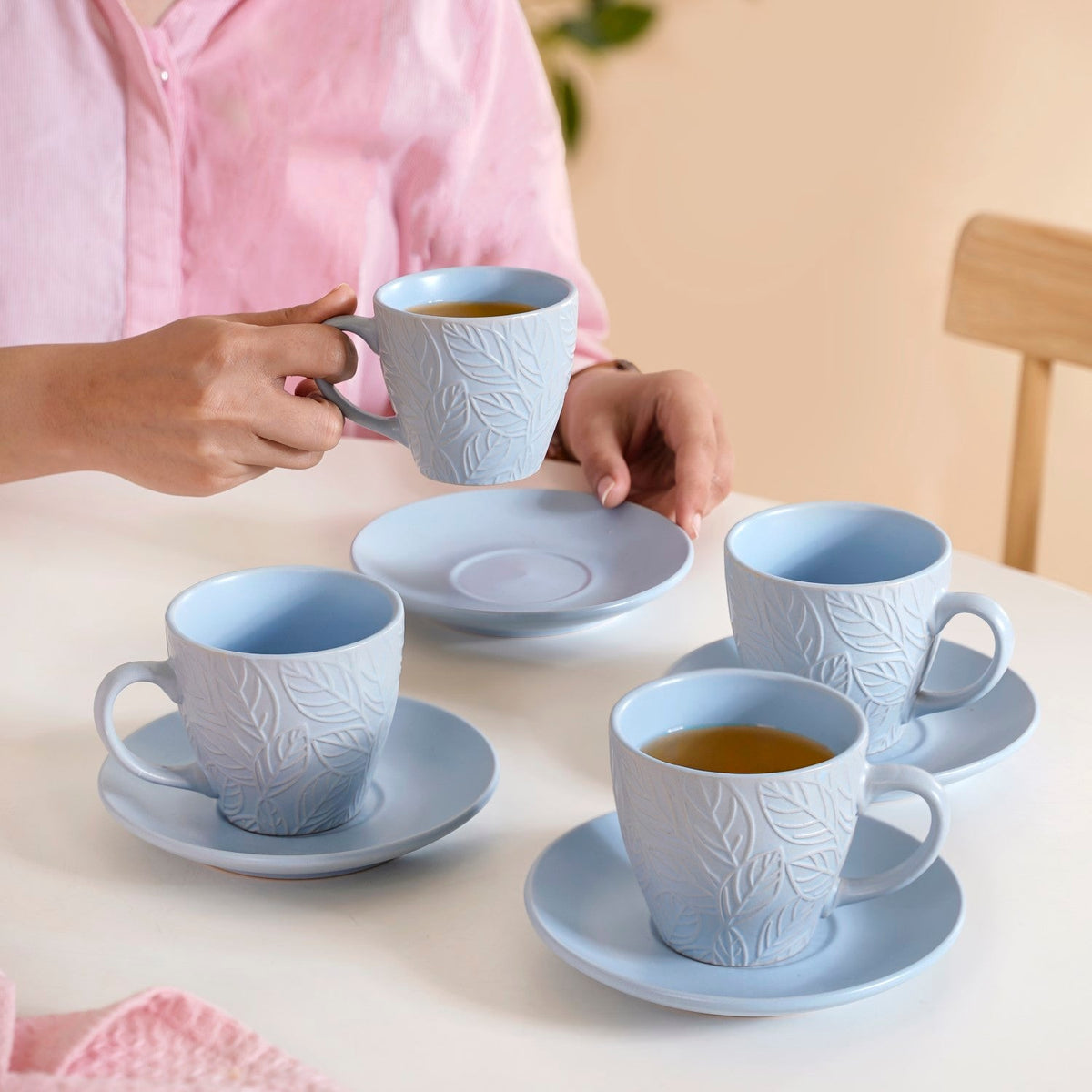 Soft Pastel Ceramic Tea Cup And Saucer Set For 4 With Stand 200ml Nestasia