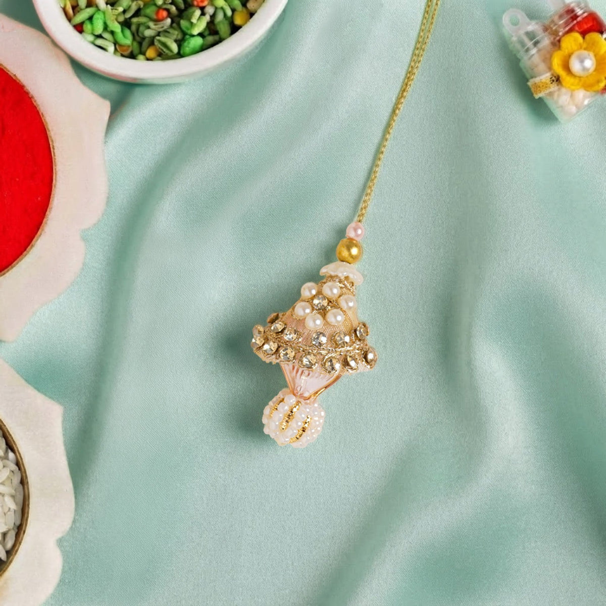 Royale Pearl Lumba Gift Set Nestasia