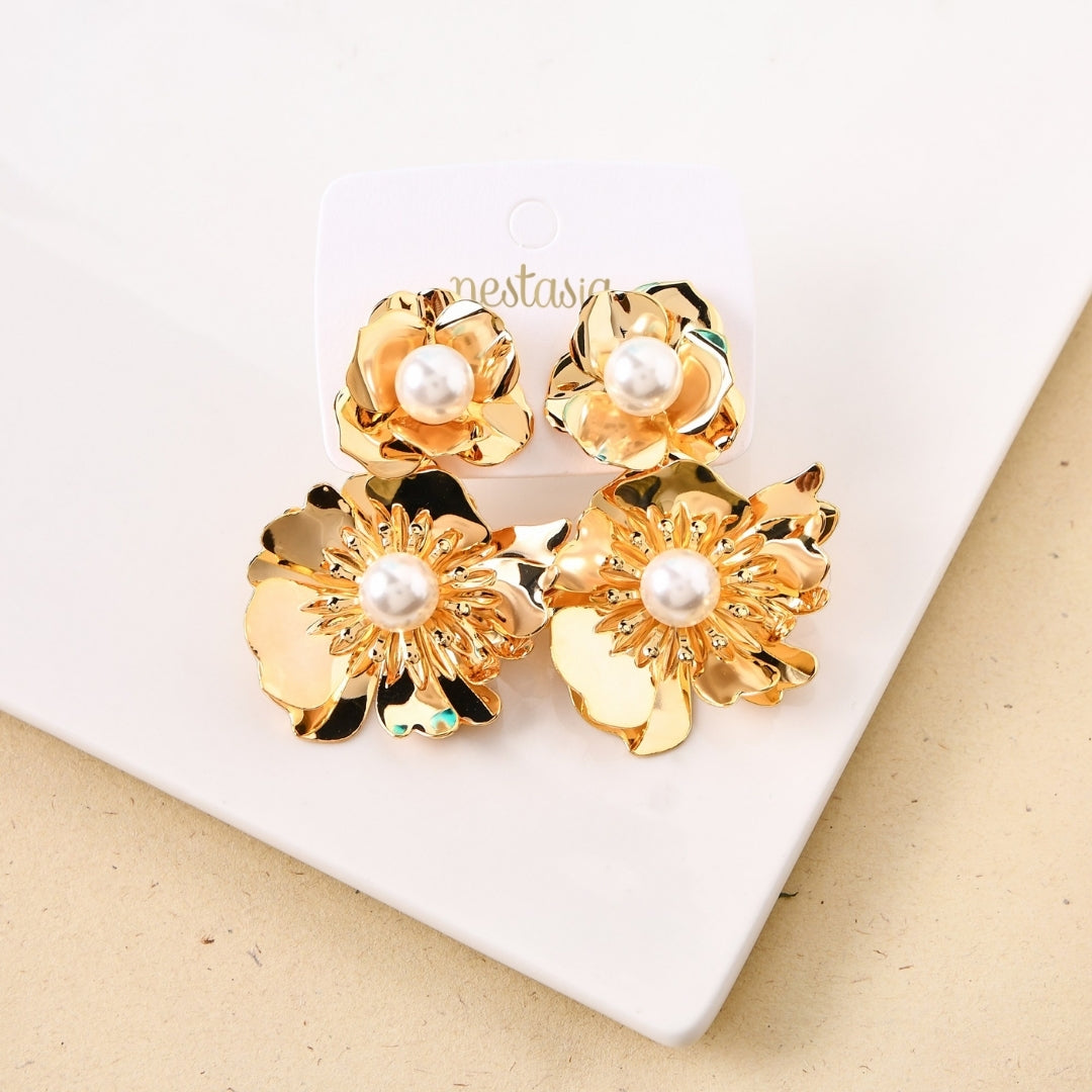 Pearl Blossom Earrings Gold Nestasia