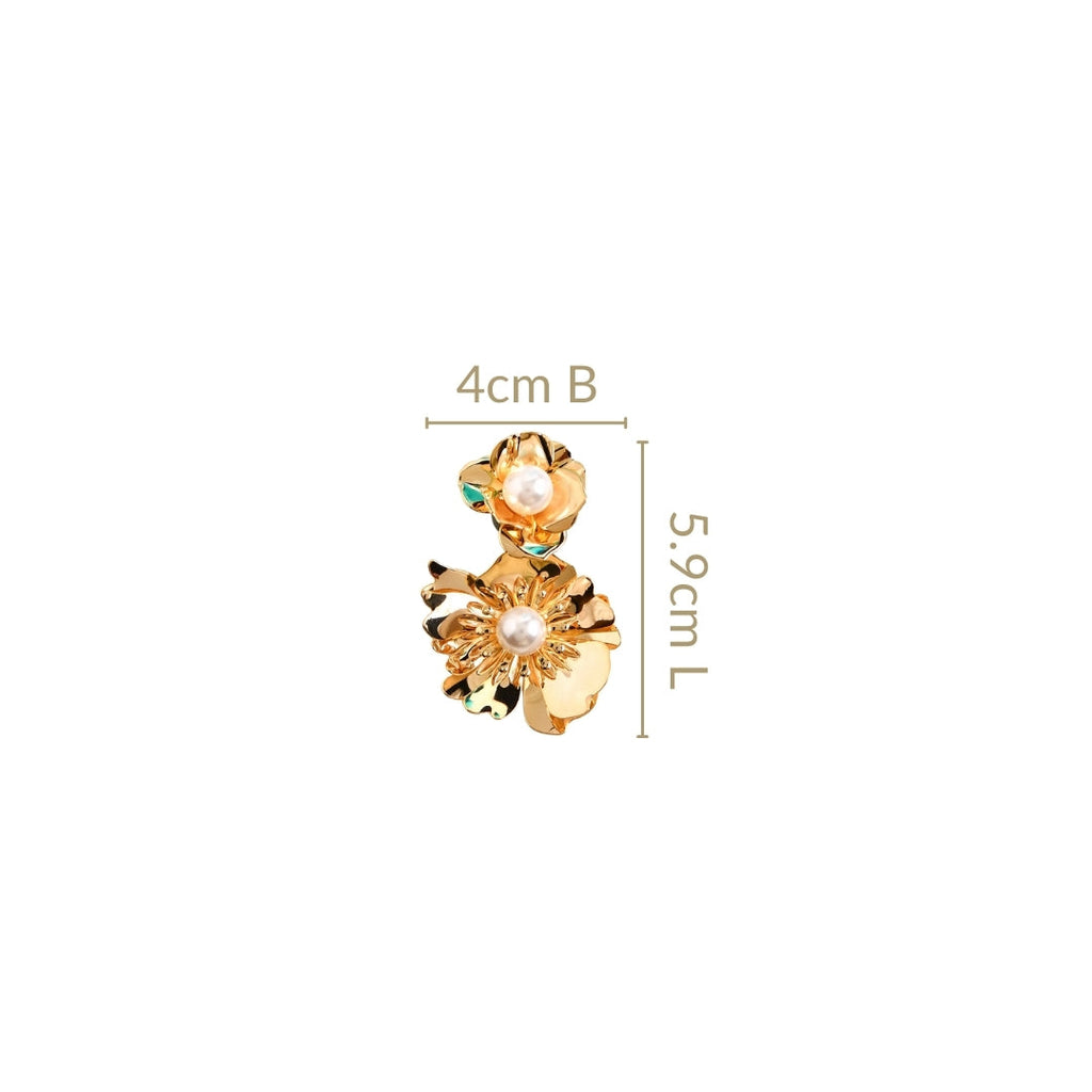 Pearl Blossom Earrings Gold Nestasia