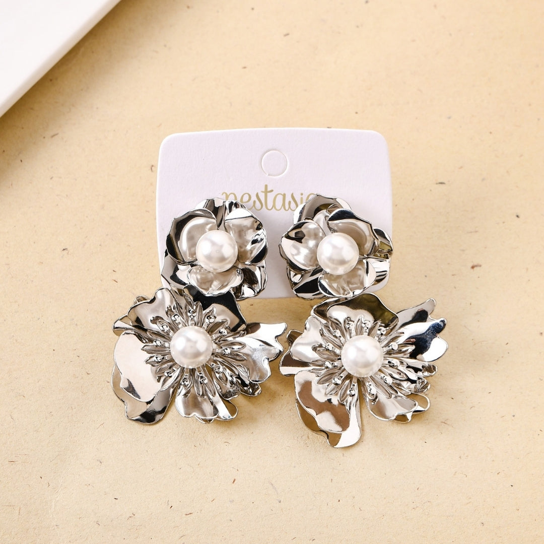Pearl Blossom Earrings Silver Nestasia