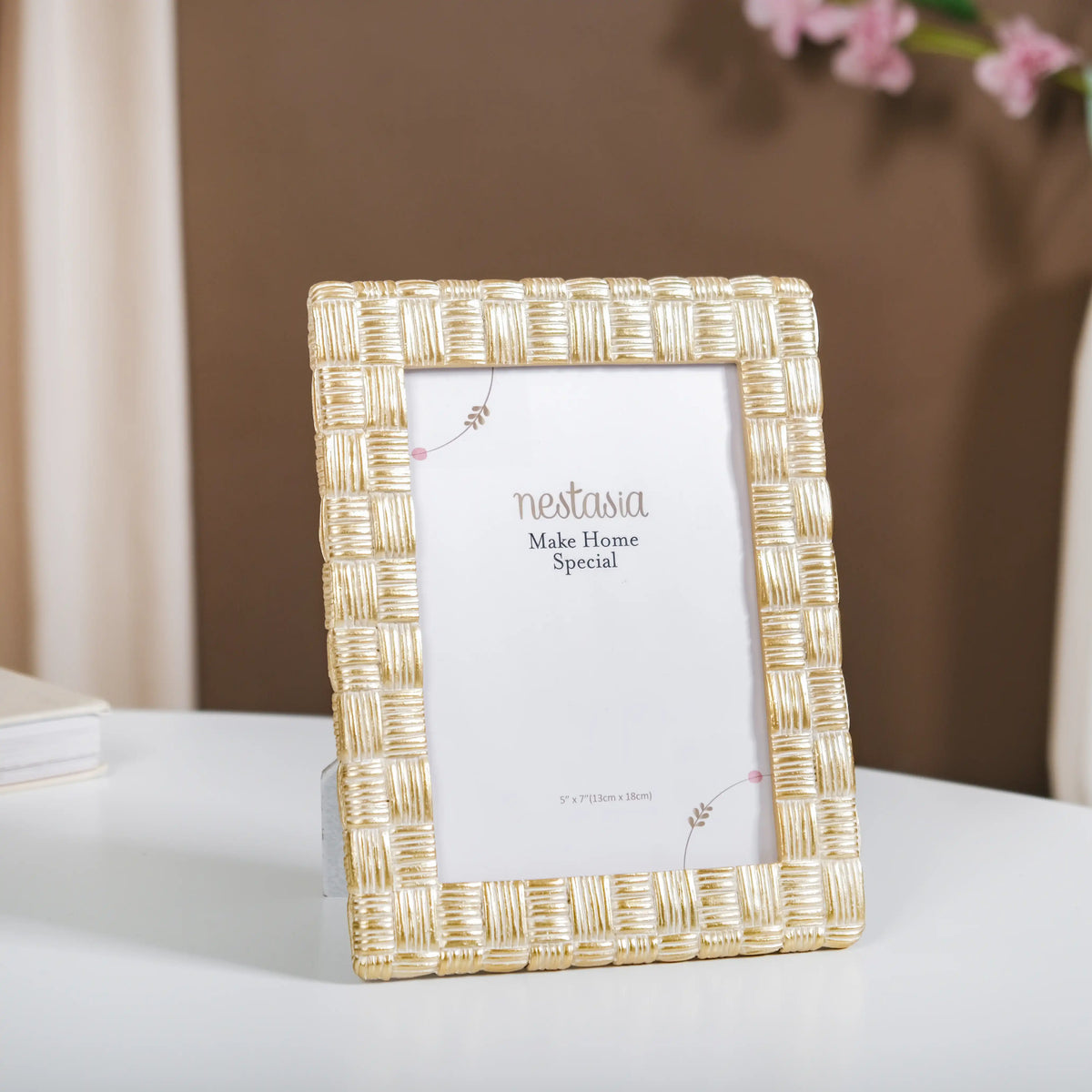 Textured Gold Photo Frame Large 9"x7" Nestasia