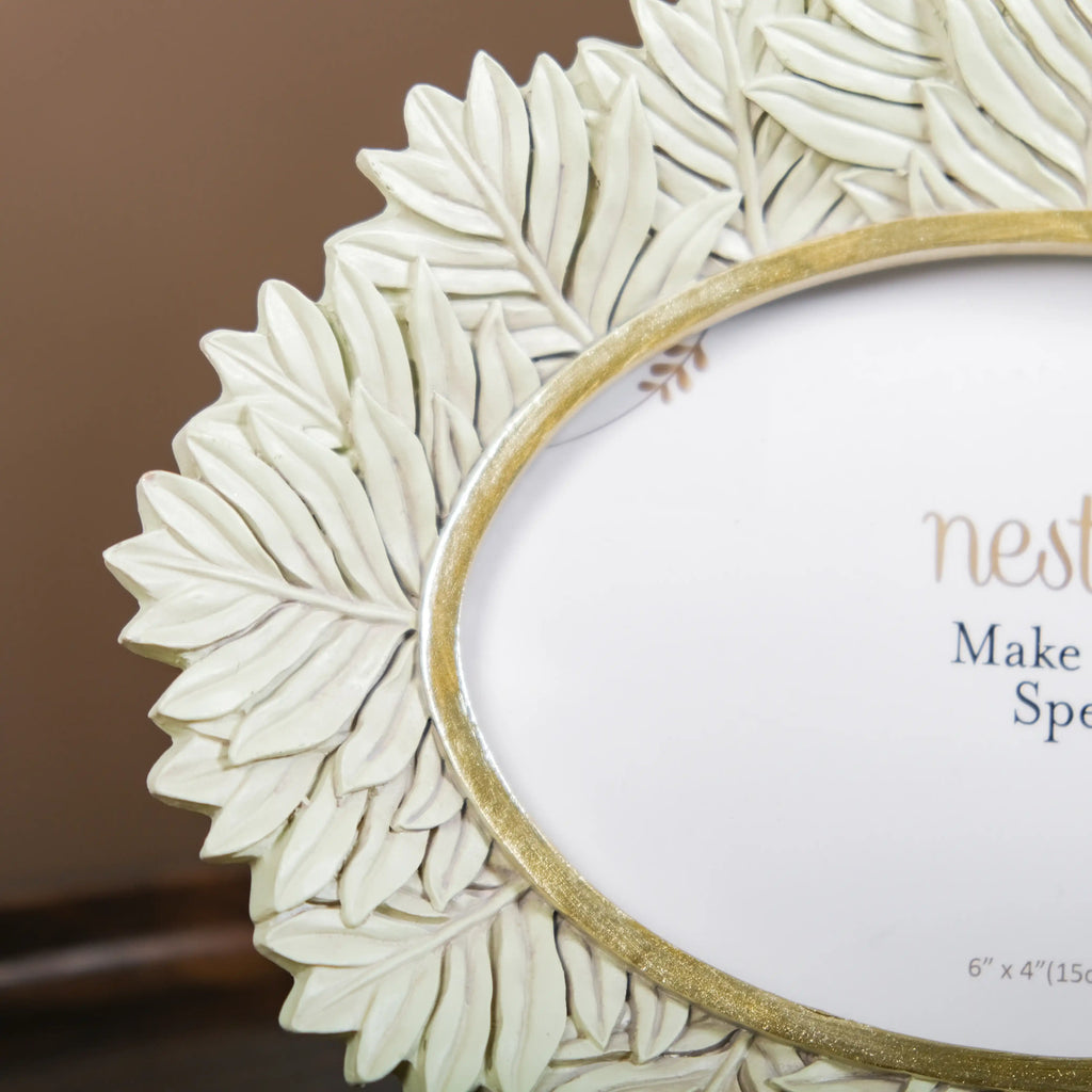 Fern Wreath Oval Photo Frame 8.5"x6.5" Nestasia