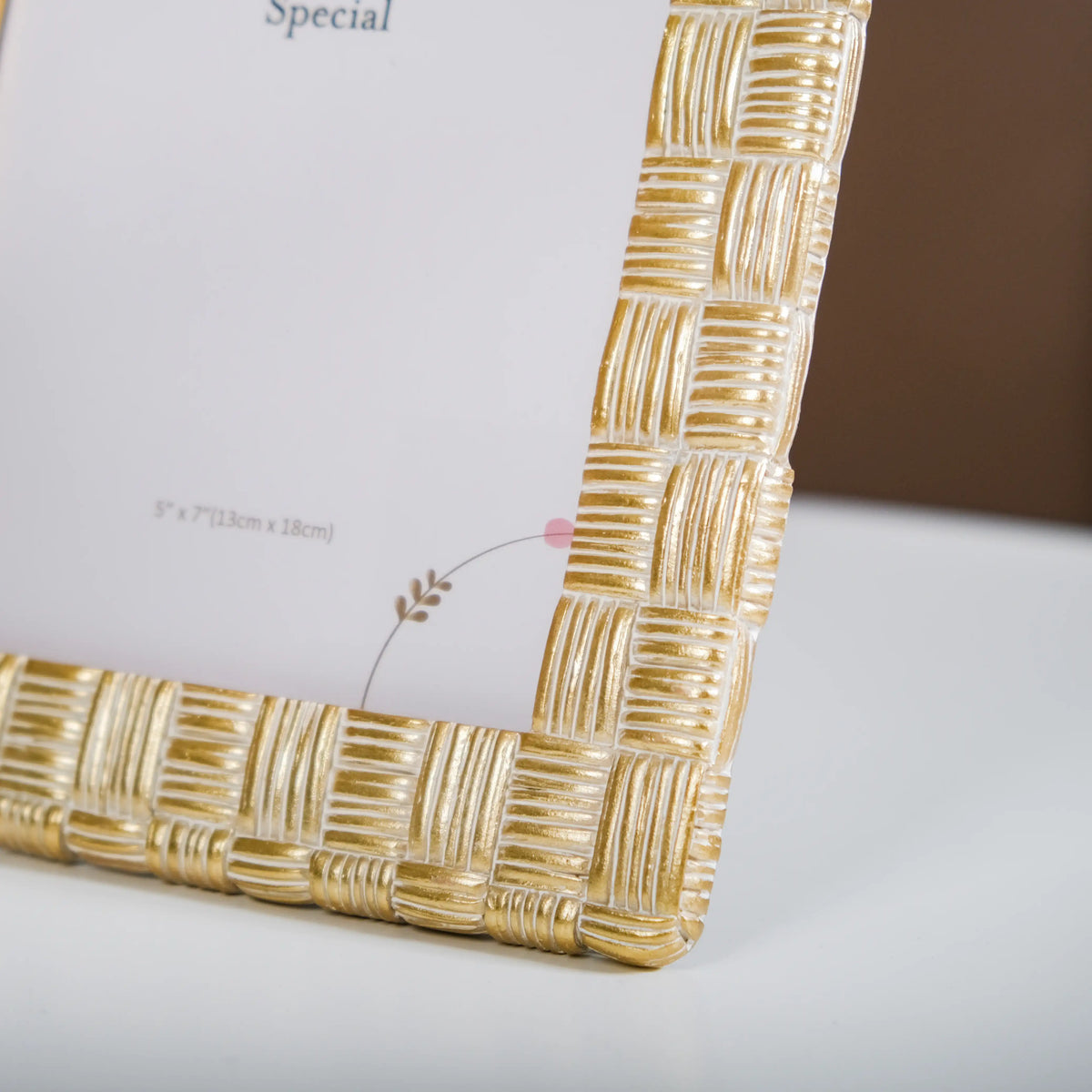 Textured Gold Photo Frame Large 9"x7" Nestasia