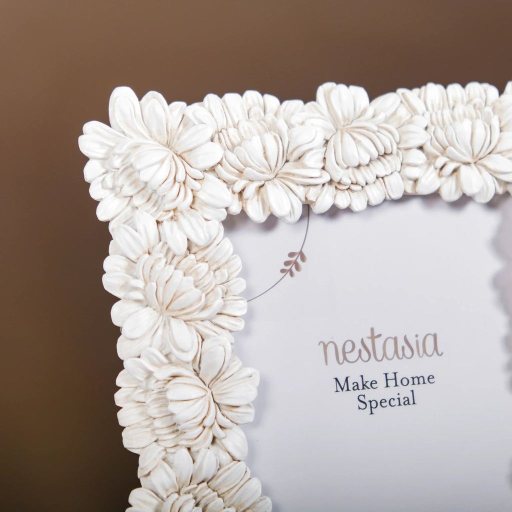 White Blooms Picture Frame Small 7.5"x7" Nestasia