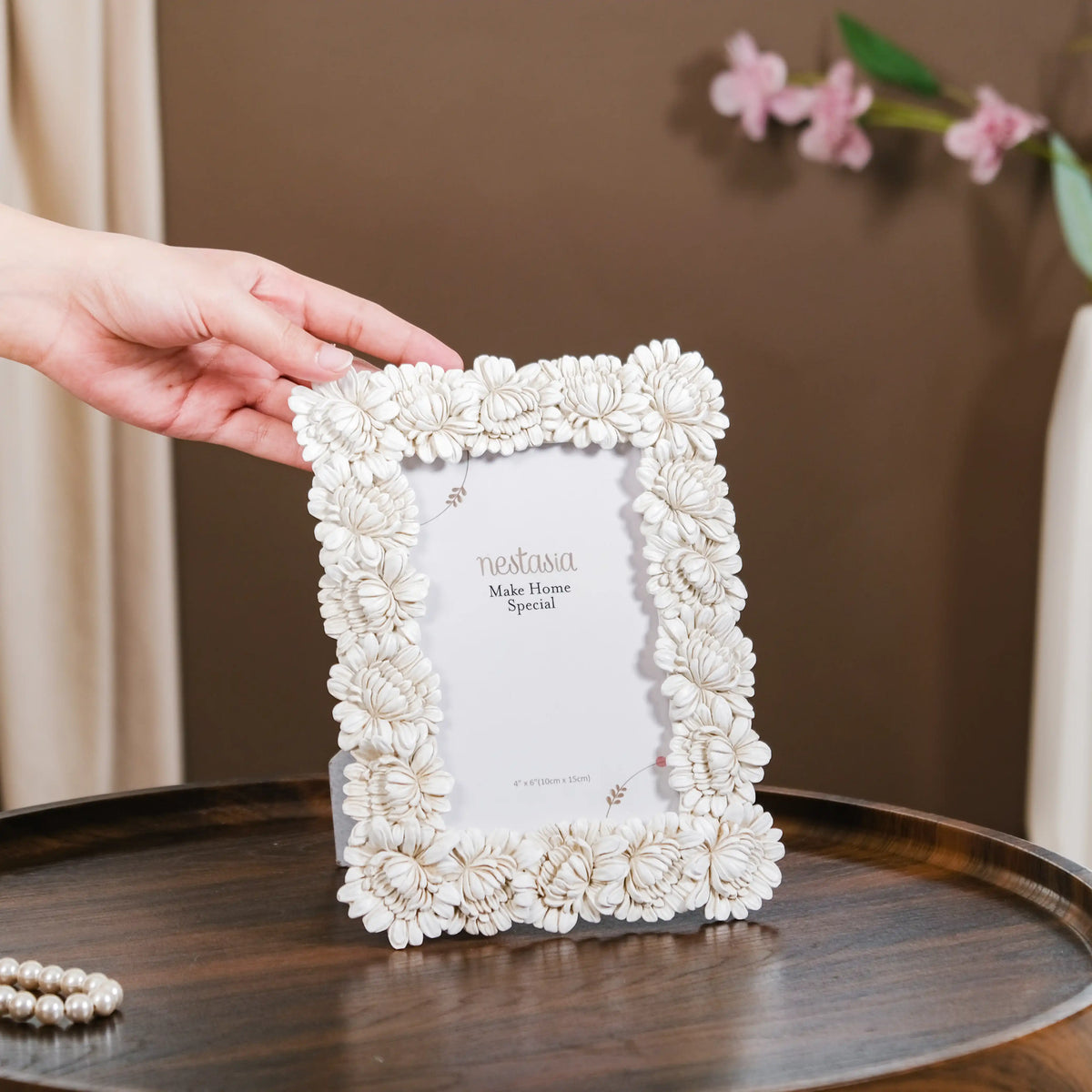 White Blooms Picture Frame Small 7.5"x7" Nestasia