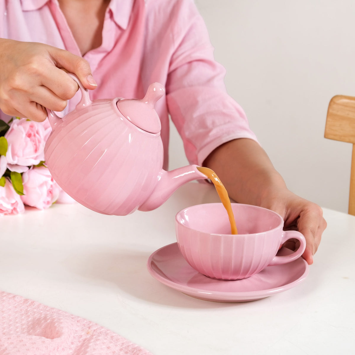 Ambrosia Ceramic Tea Kettle Cup And Saucer Set For 1 Pink Nestasia