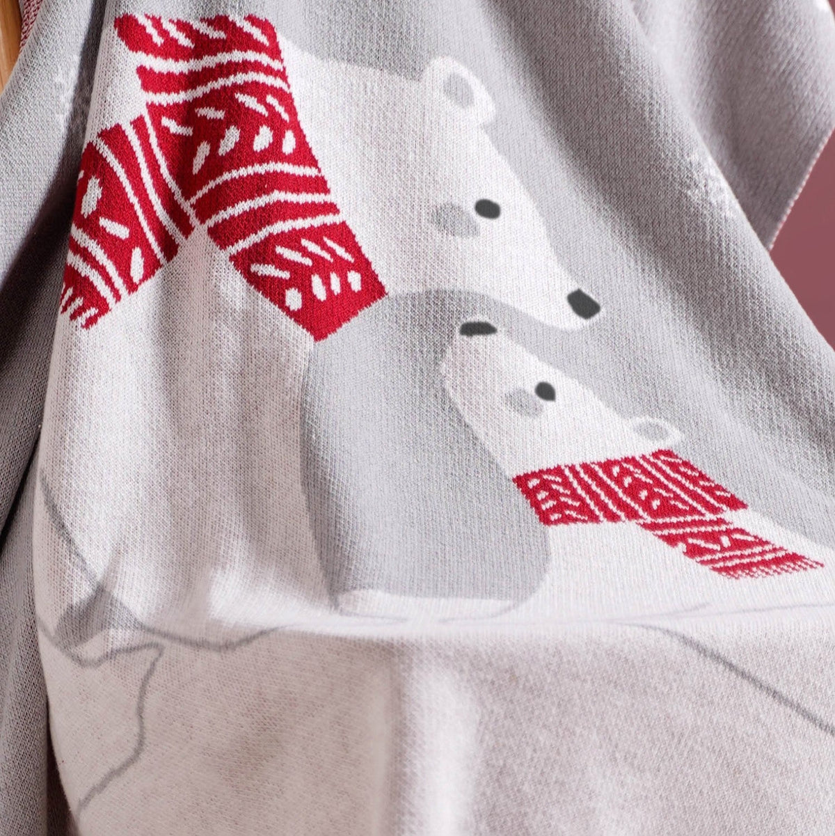 Mumma And Baby Polar Bears Cotton Throw Blanket Nestasia