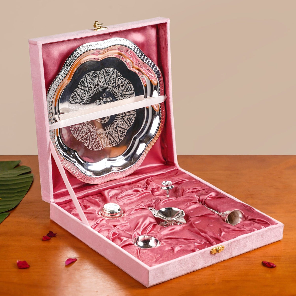 Pushpanjali Offering Pooja Thali Set Of 6 Nestasia