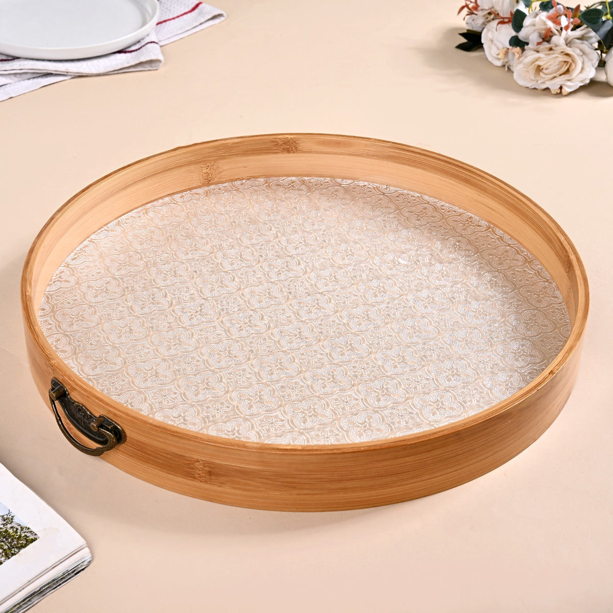 Round Tray With Embossed Acrylic Base And Bamboo Rim Nestasia